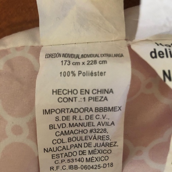 Paris Twin Comforter Set with 2 Throw Pillows - Picture 9 of 11